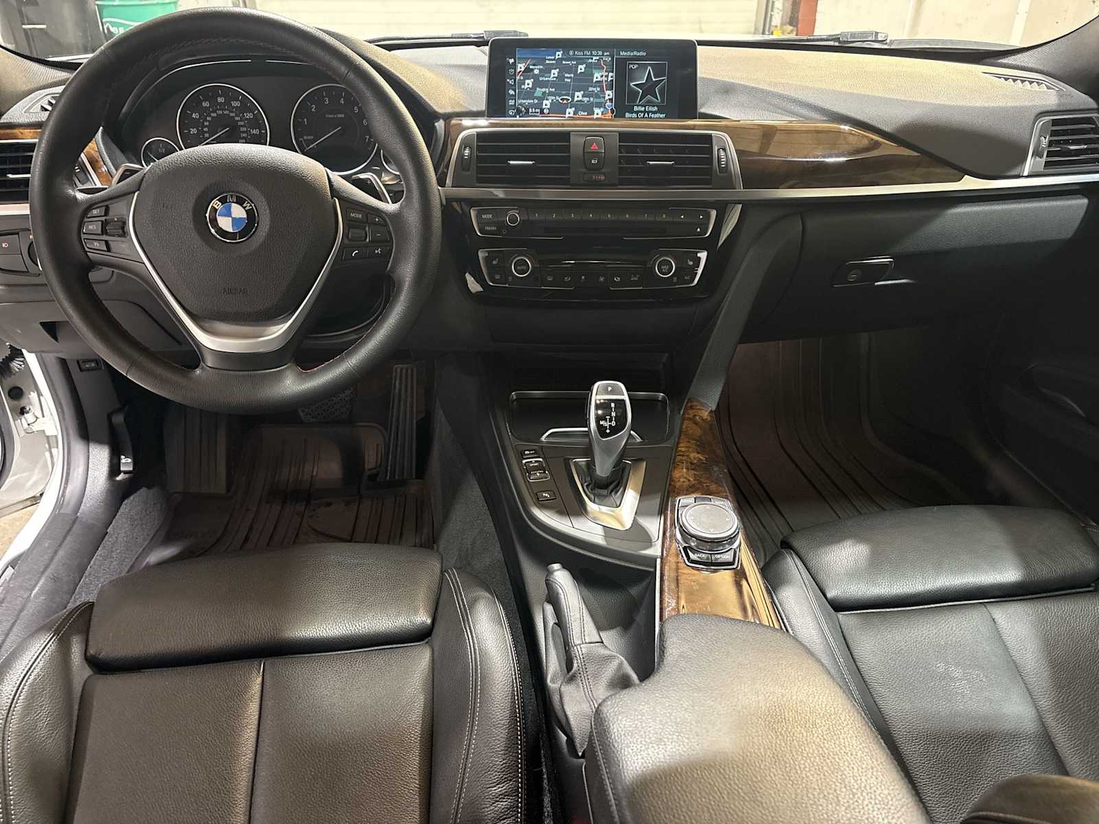 Thumbnail: 2017 BMW 3 Series - 16