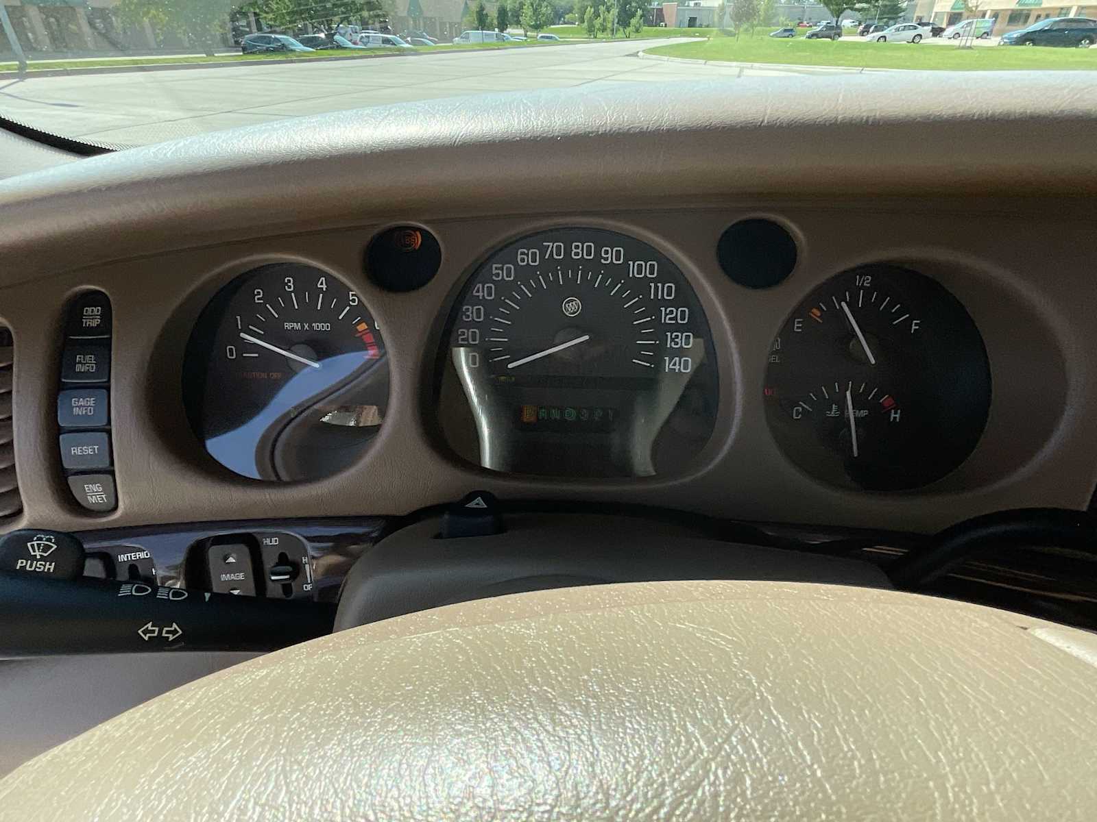 Thumbnail: 2005 Buick LeSabre - 31