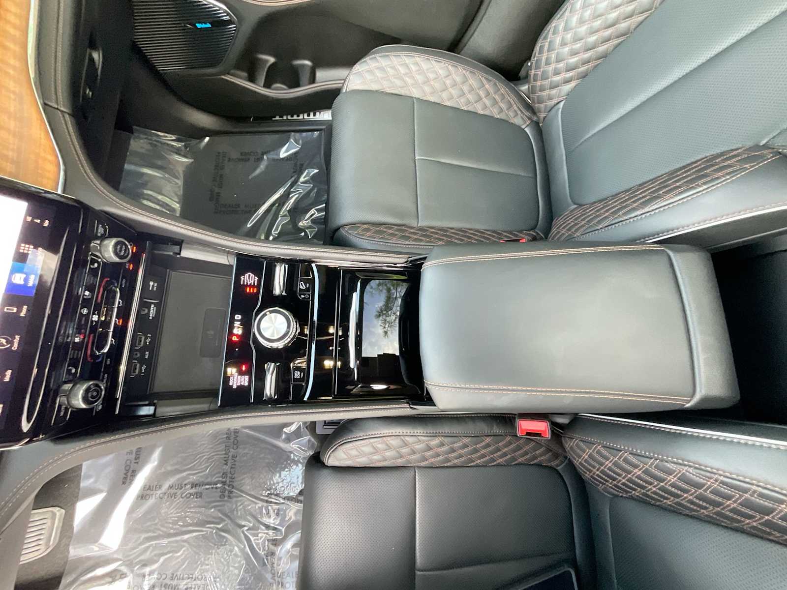 Thumbnail: 2025 Jeep Grand Cherokee - 29