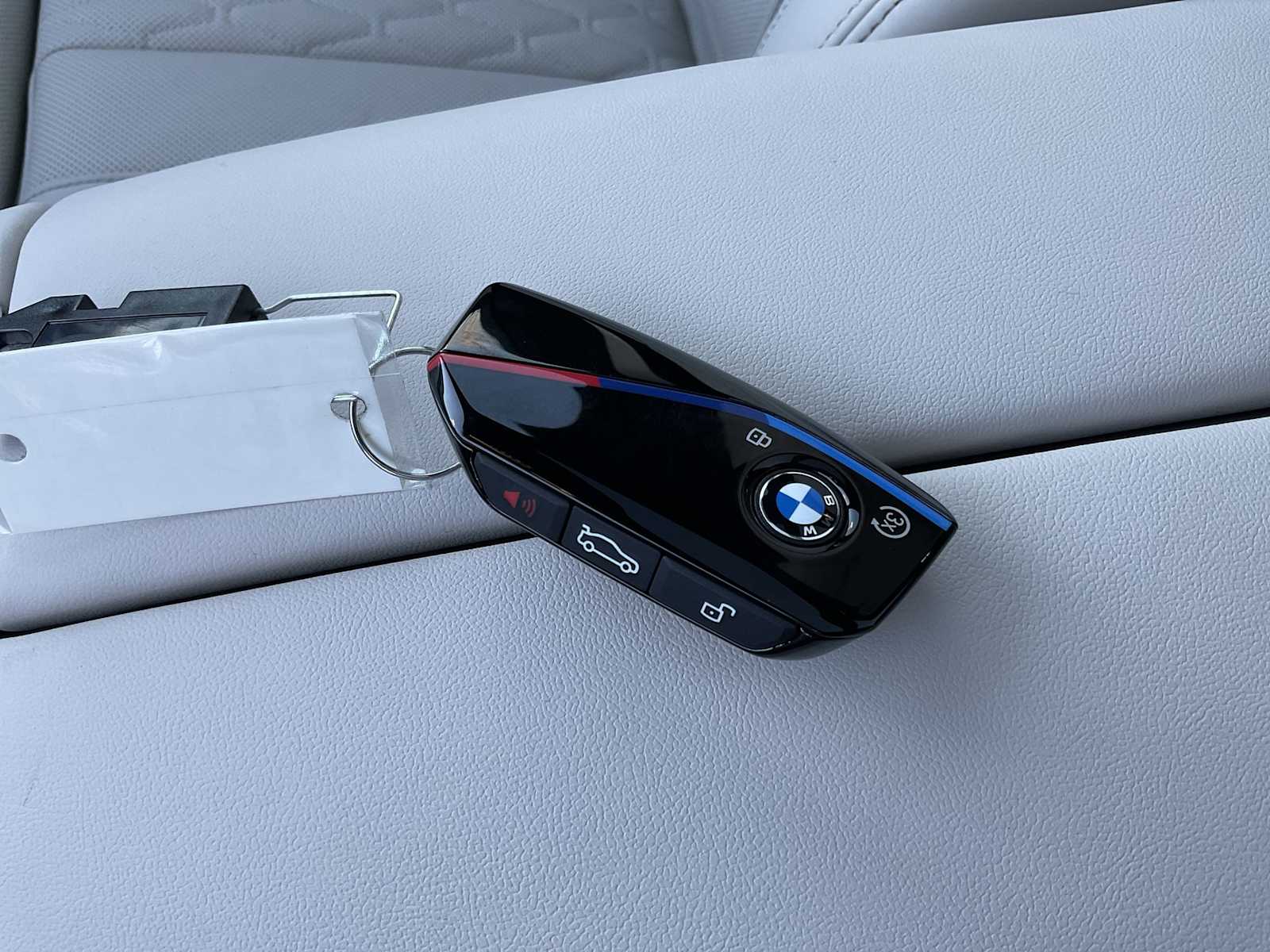 Thumbnail: 2026 BMW X7 - 37
