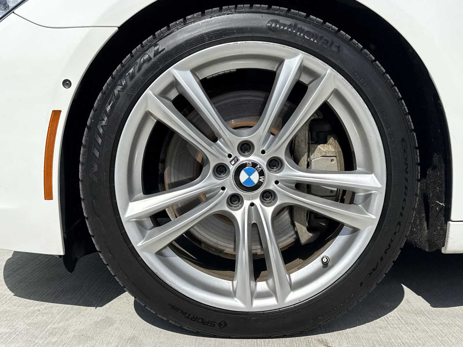 Thumbnail: 2015 BMW 7 Series - 14