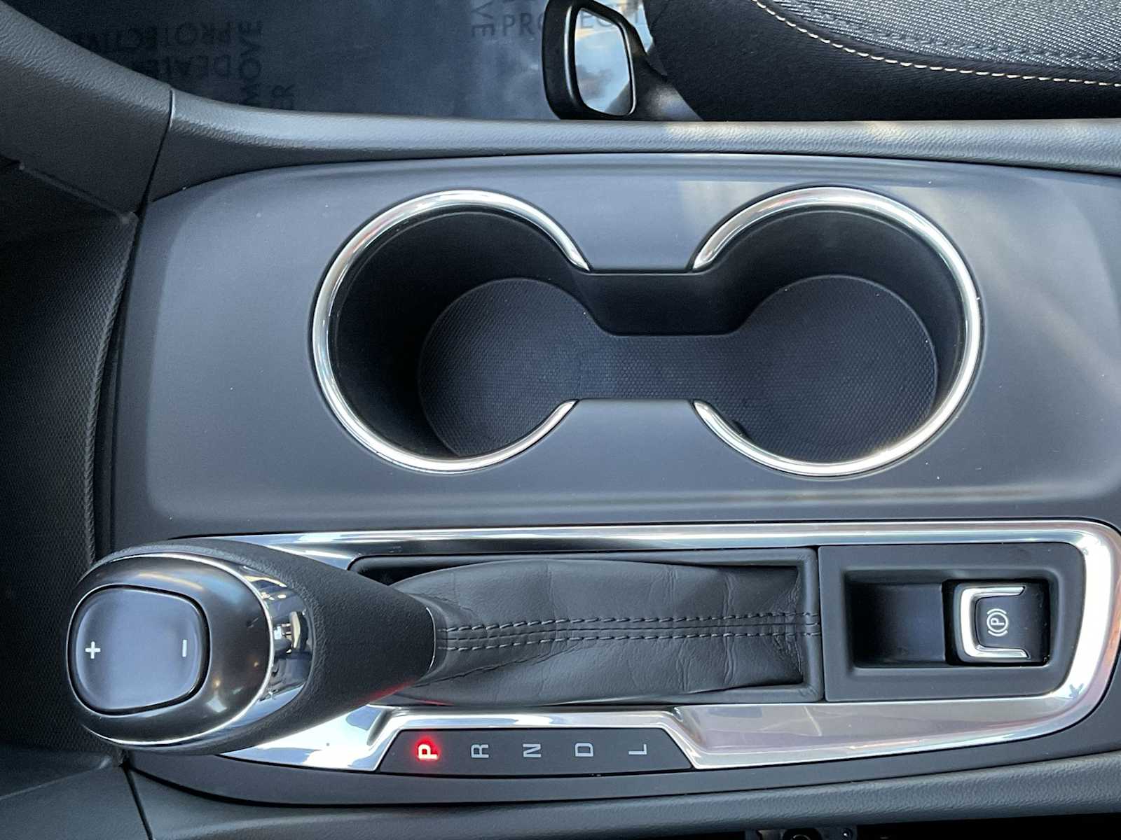 Thumbnail: 2020 Chevrolet Equinox - 32