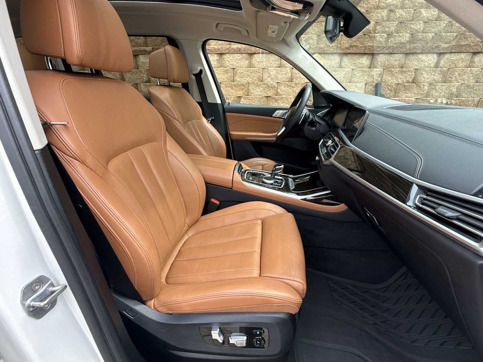 Thumbnail: 2020 BMW X7 - 24