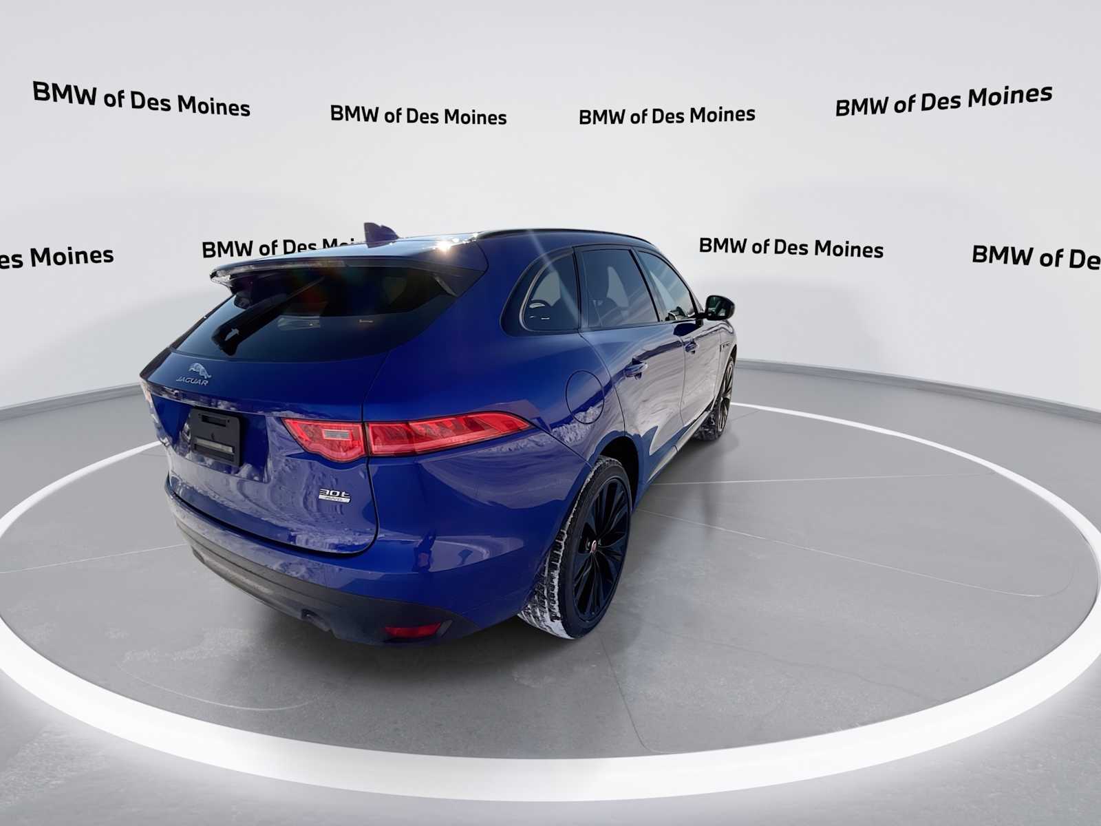 Thumbnail: 2018 Jaguar F-Pace - 8