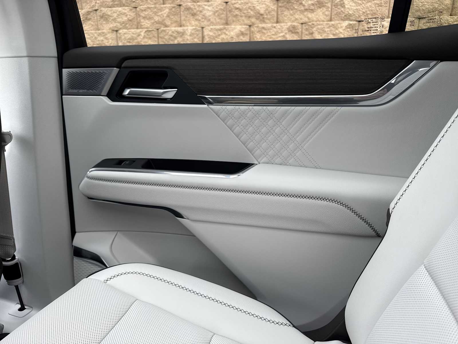 Thumbnail: 2024 GMC Acadia - 41