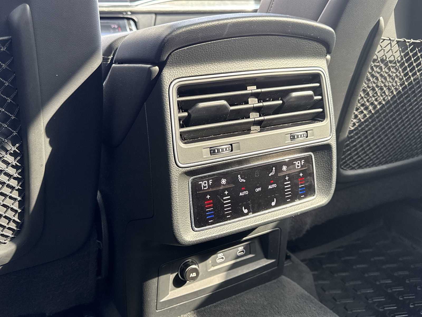 Thumbnail: 2022 Audi Q8 - 41