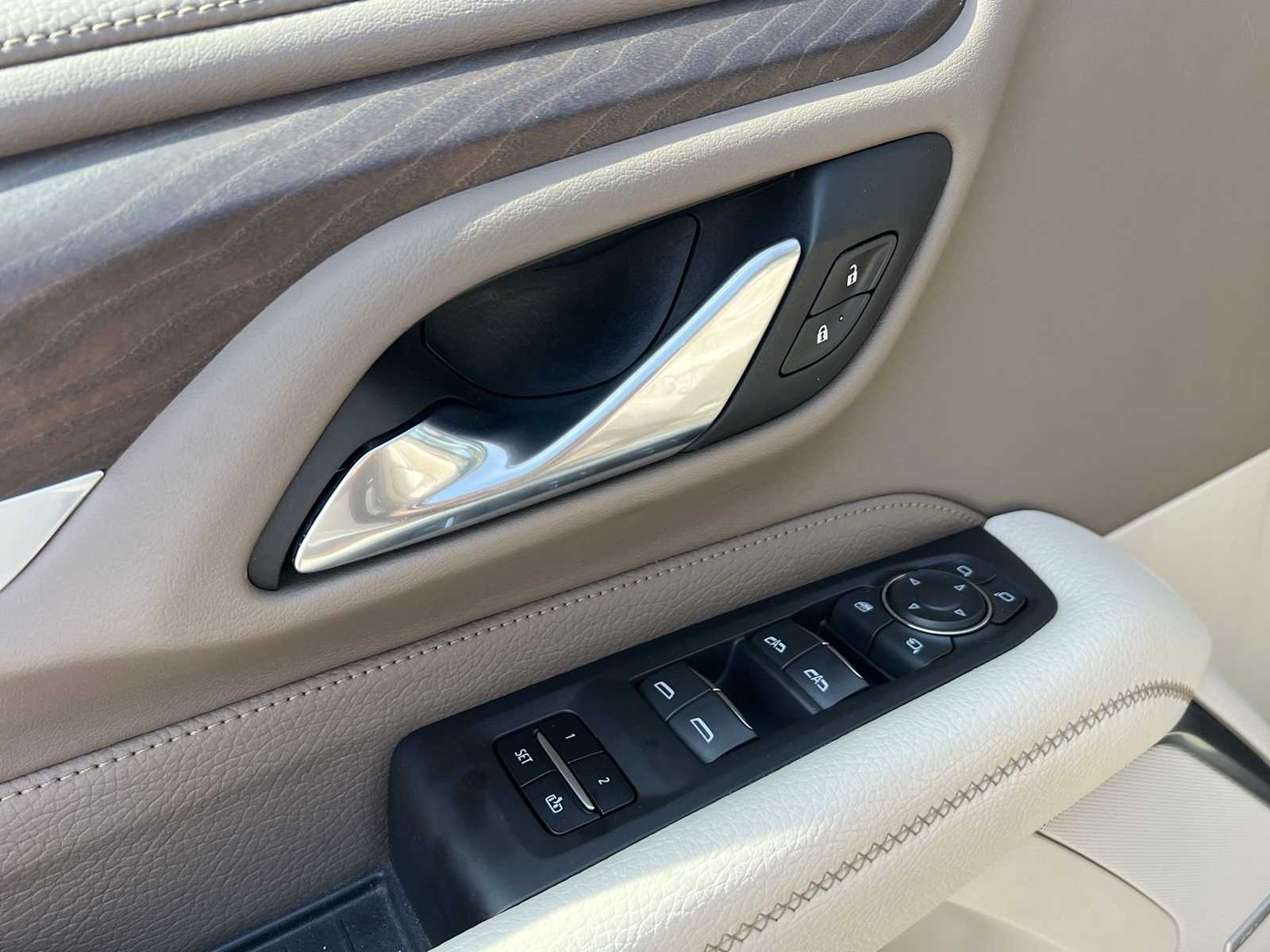 2021 GMC Yukon Denali 15