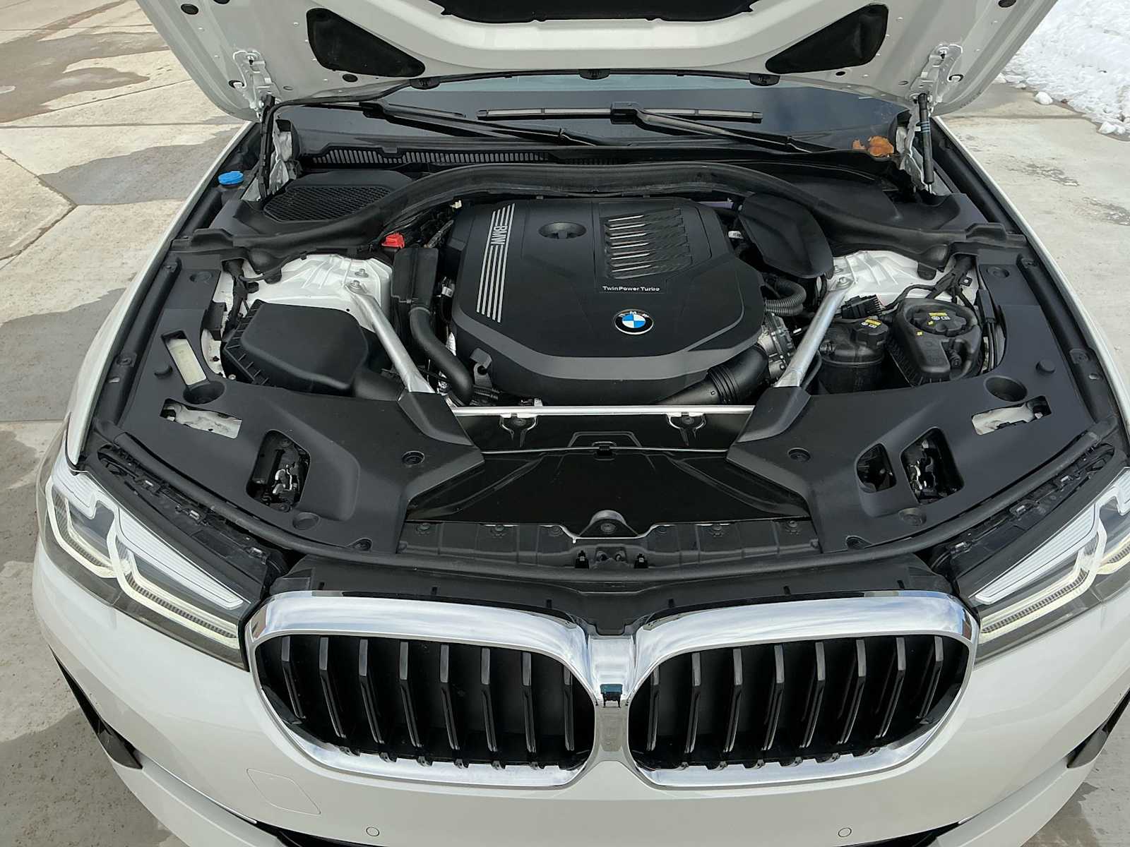 Thumbnail: 2022 BMW 5 Series - 18