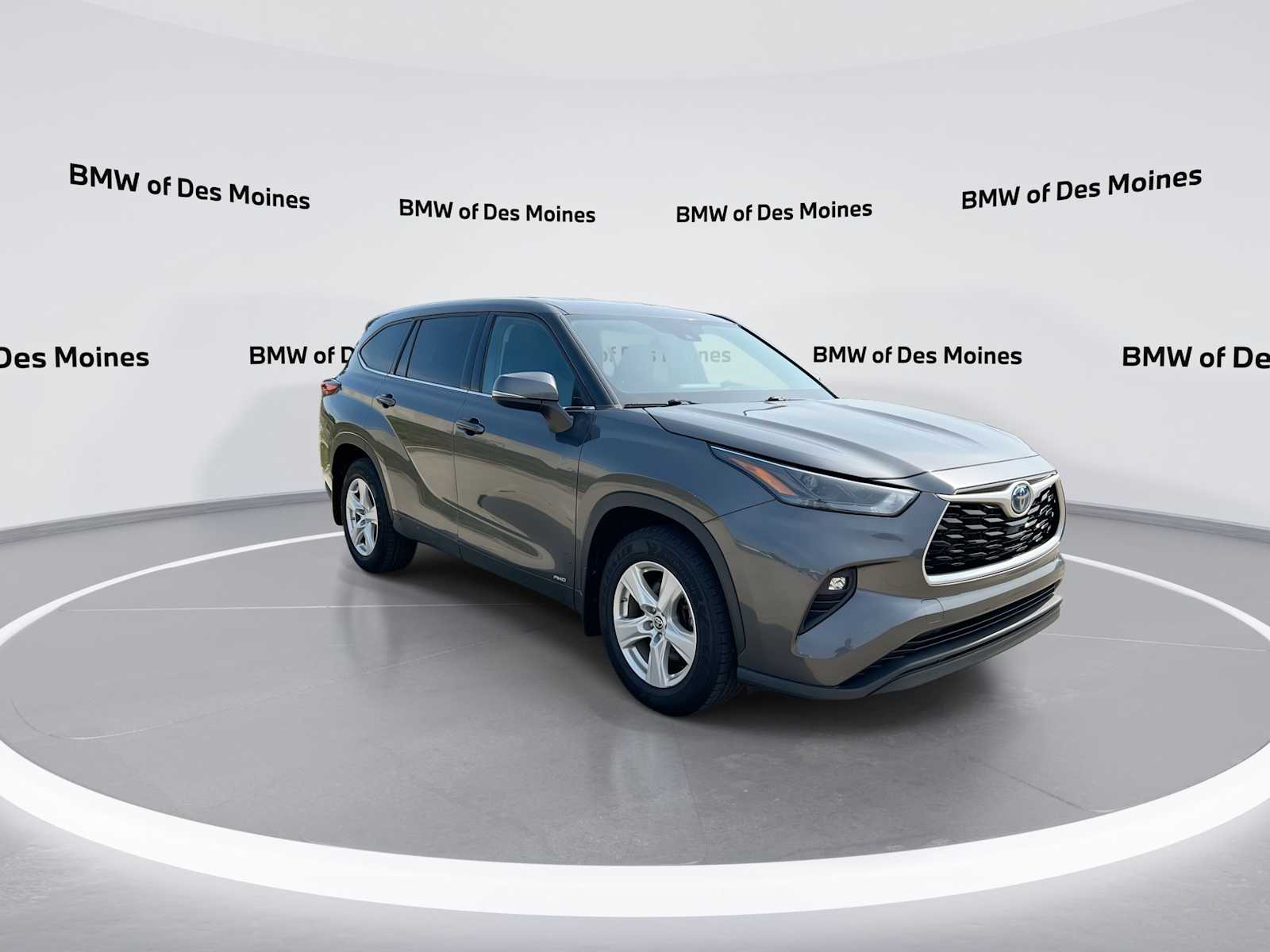 Thumbnail: 2022 Toyota Highlander - 2