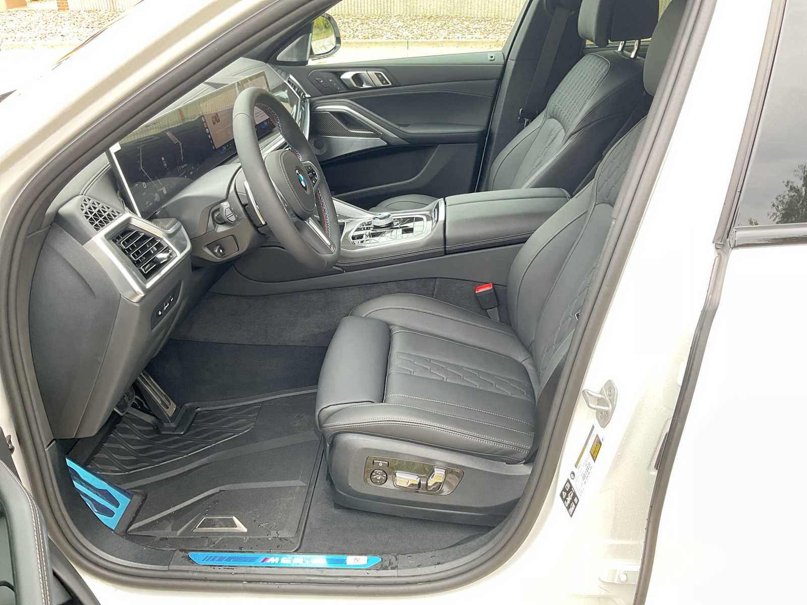 Thumbnail: 2026 BMW X6 - 10