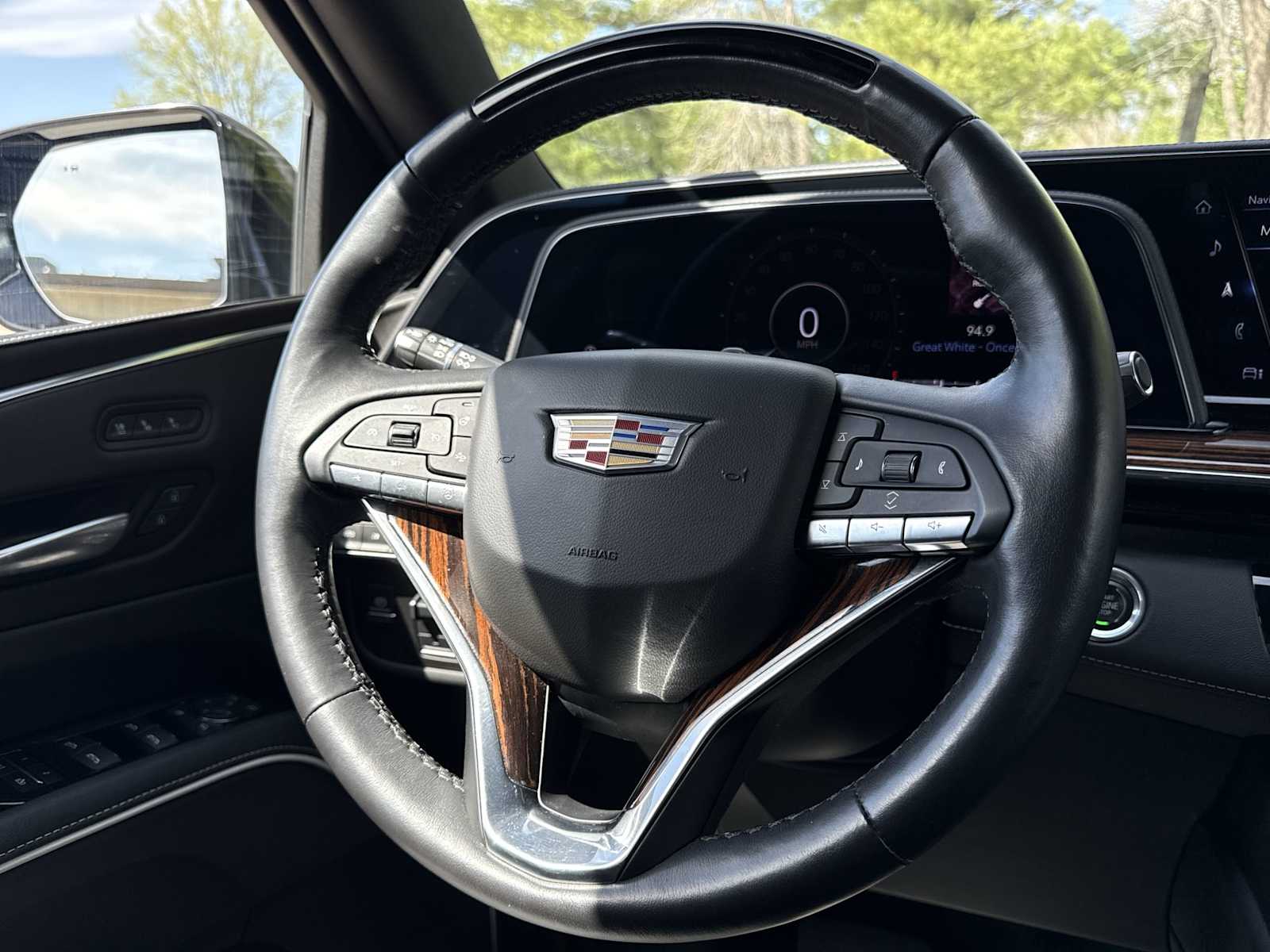 Thumbnail: 2022 Cadillac Escalade - 25