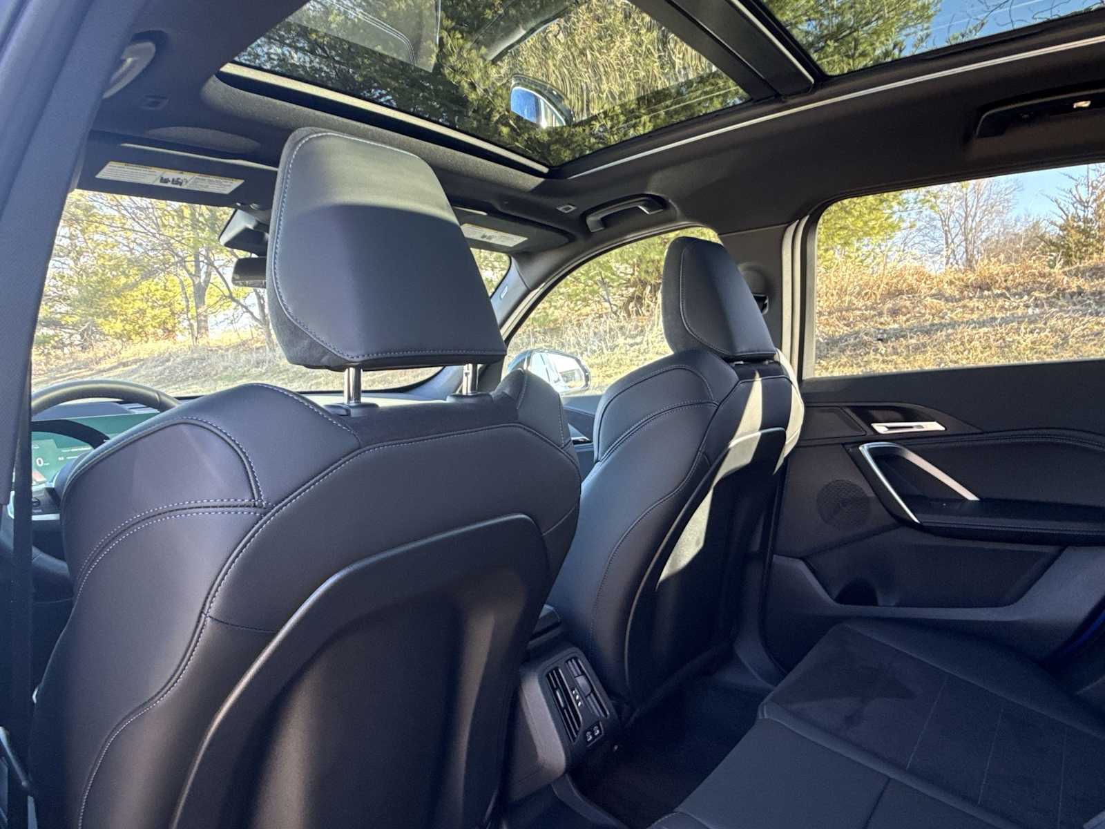 Thumbnail: 2026 BMW X1 - 19