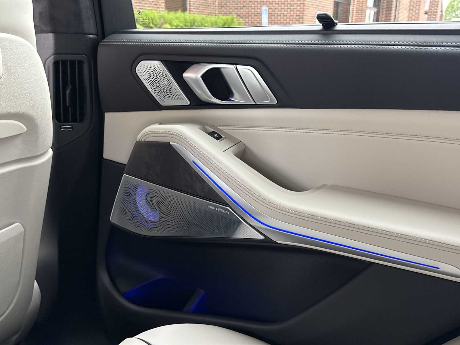 Thumbnail: 2026 BMW X5 - 41