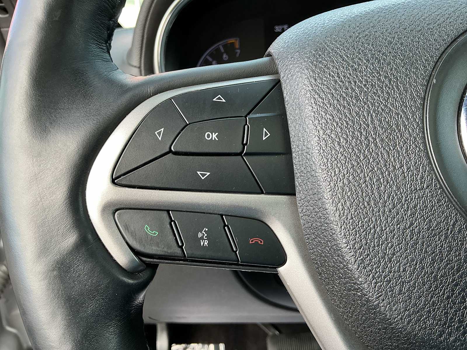 Thumbnail: 2018 Jeep Grand Cherokee - 26