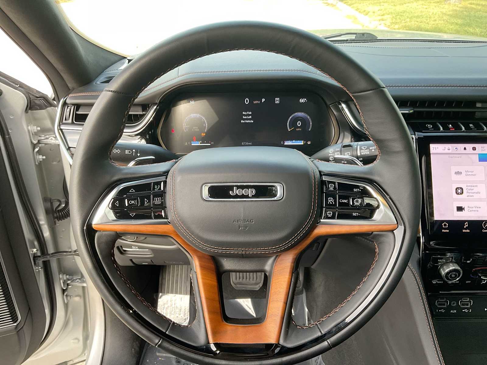 Thumbnail: 2025 Jeep Grand Cherokee - 24