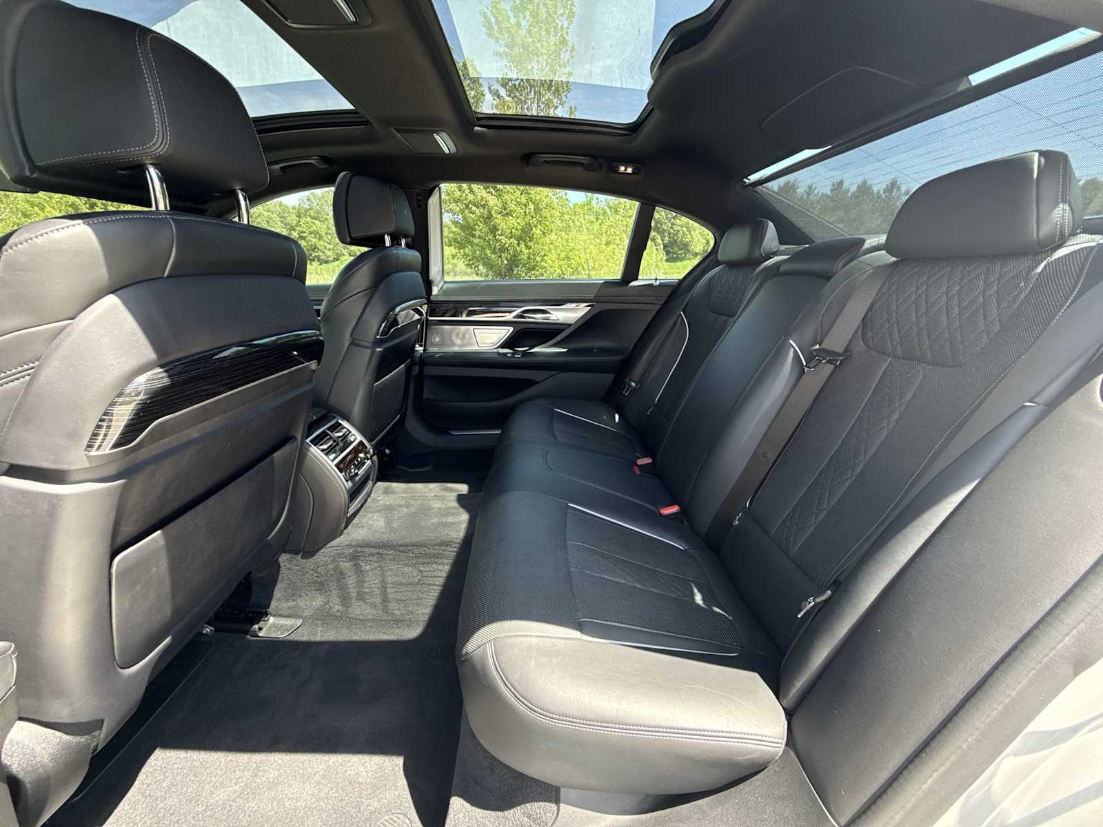 Thumbnail: 2020 BMW 7 Series - 21