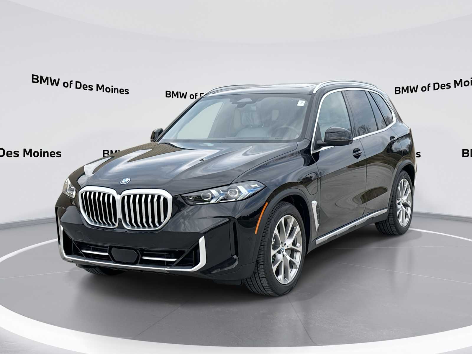 2026 BMW X5 xDrive50e's photo