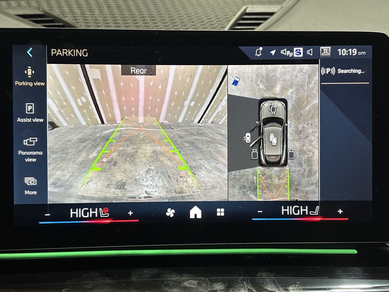 Thumbnail: 2025 BMW X2 - 35