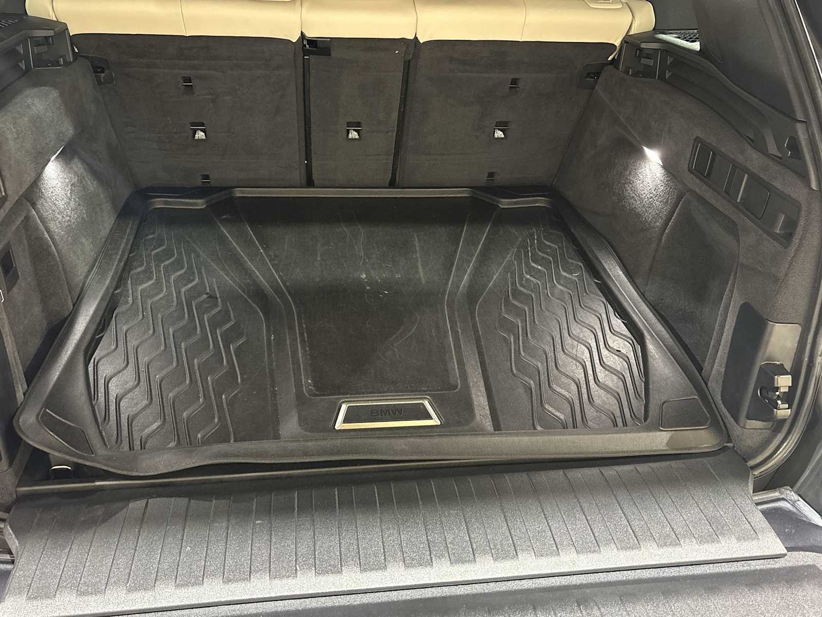 Thumbnail: 2021 BMW X5 - 22