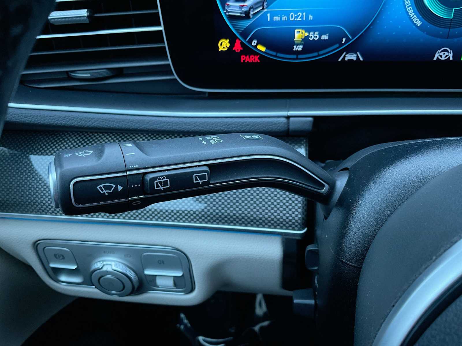 Thumbnail: 2021 Mercedes-Benz GLE - 28