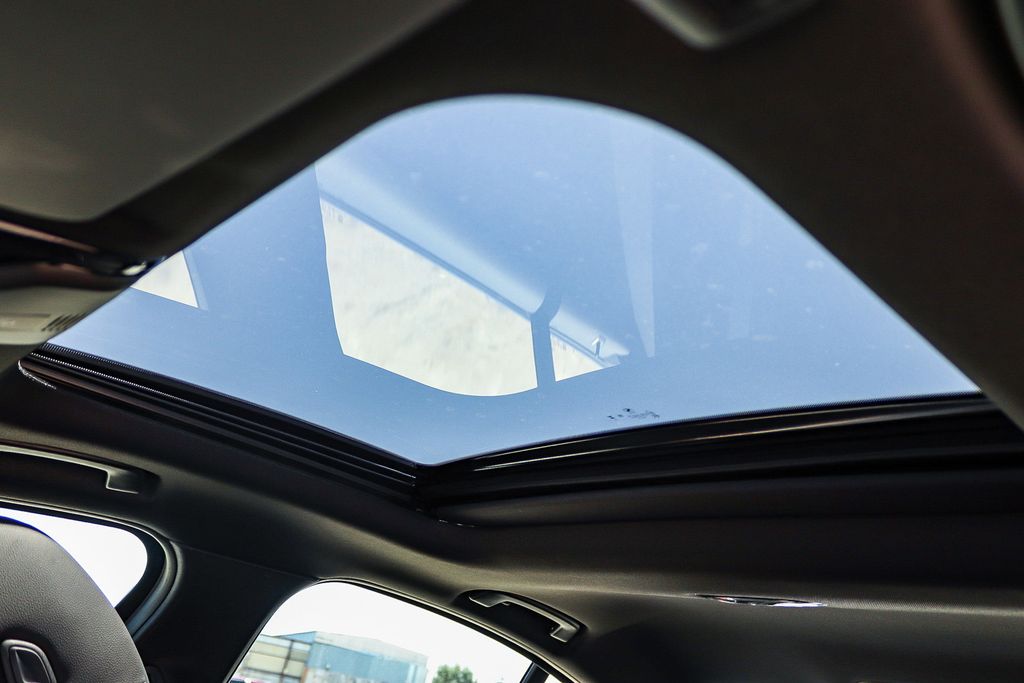 2026 BMW 3 Series 330i - Photo 28