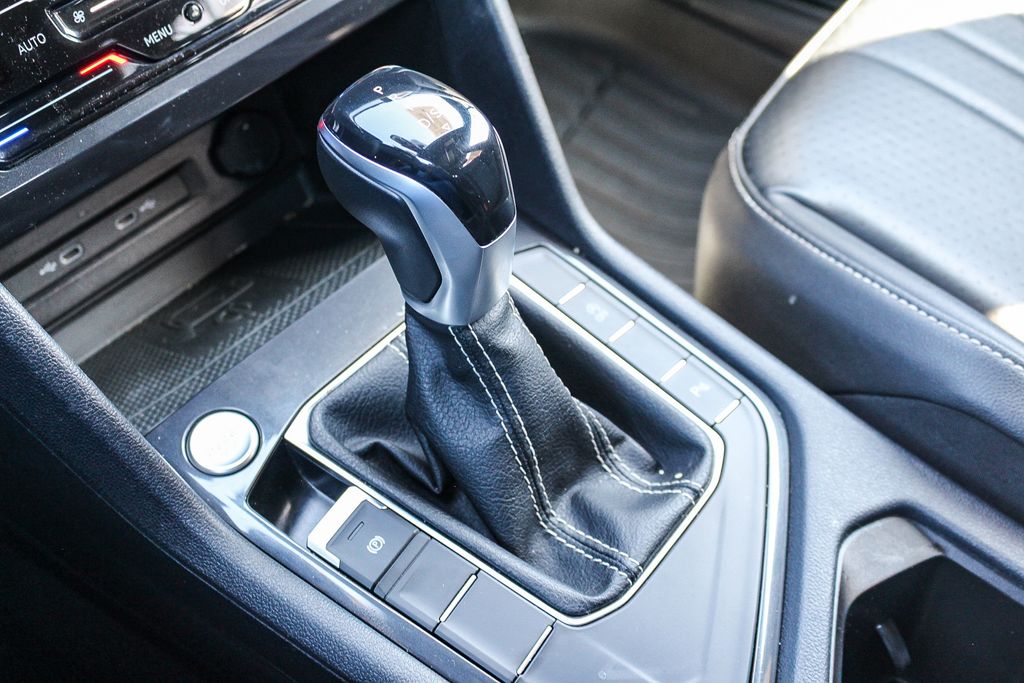 Tiguan SE R-LINE BLACK