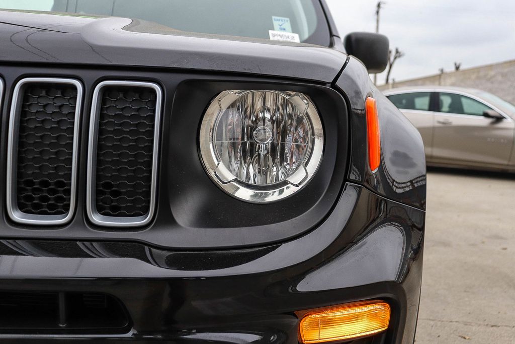 2022 Jeep Renegade Sport photo 3