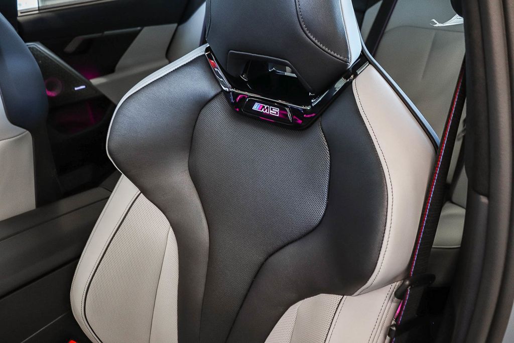 2026 BMW M5 M5 - Photo 26