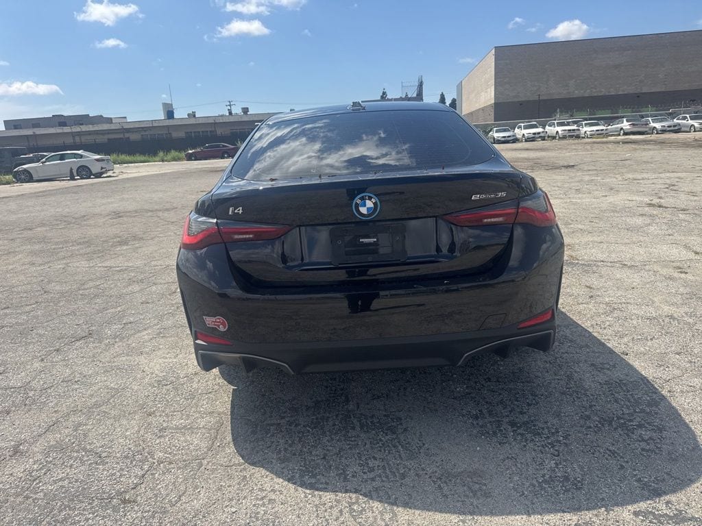 2023 BMW i4 eDrive35 photo 4