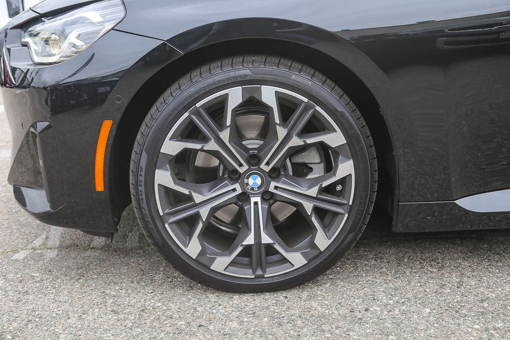 2025 BMW 2 Series 230i - Photo 15