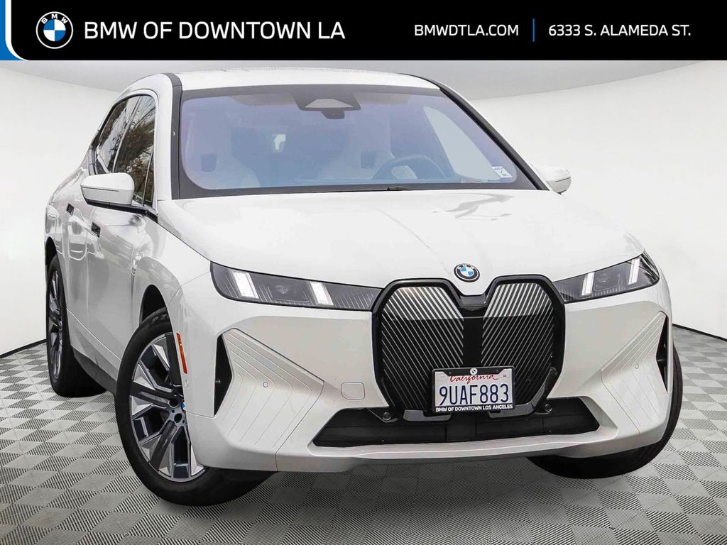 2026 BMW iX 45's photo