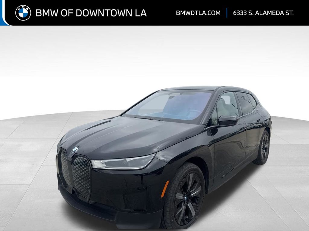 2024 BMW iX xDrive50's photo