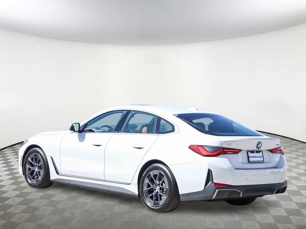 2023 BMW i4 eDrive35 photo 6