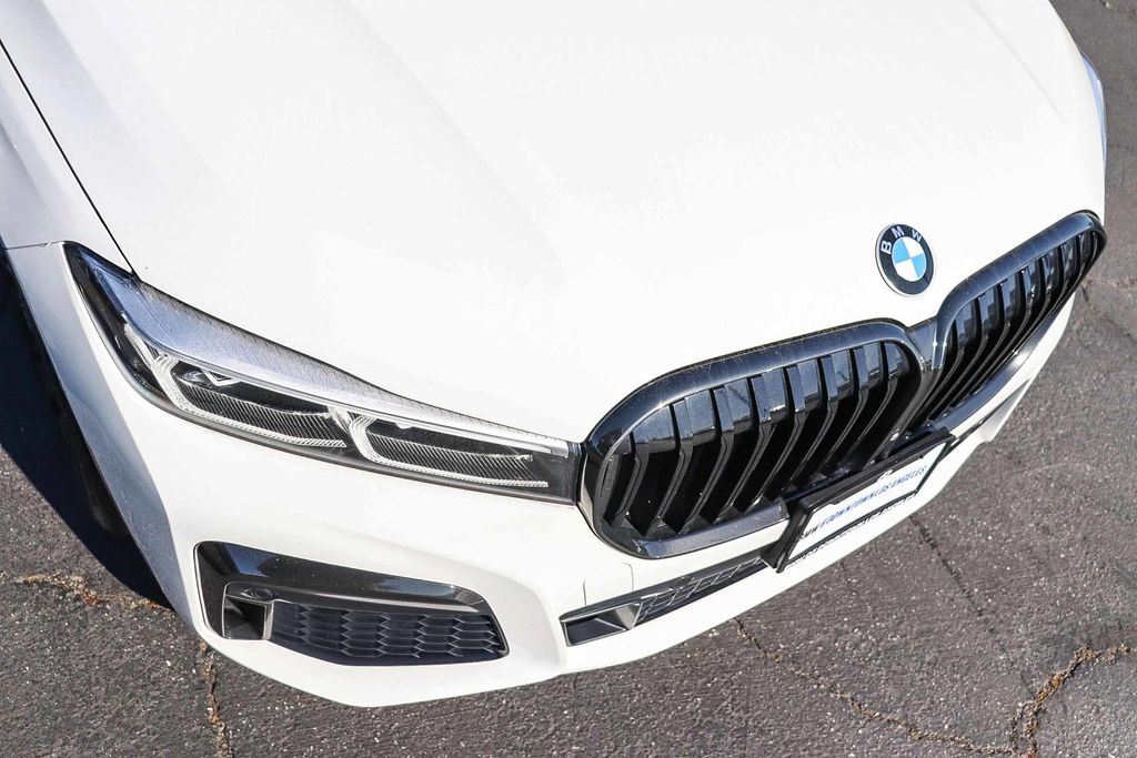 2022 BMW 7 Series 750i - Photo 10
