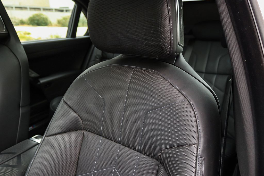 2025 BMW 7 Series 740i - Photo 30