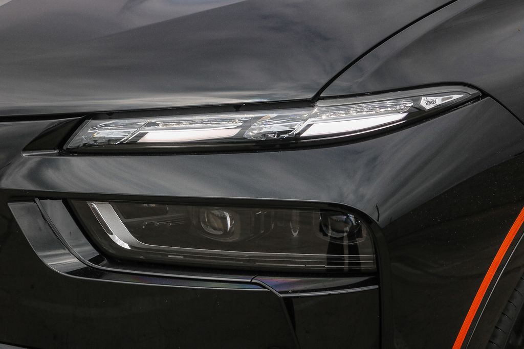 2025 Bmw X7 M60i photo 4