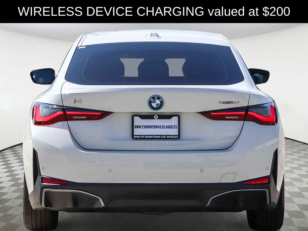 2023 BMW i4 eDrive35 photo 4