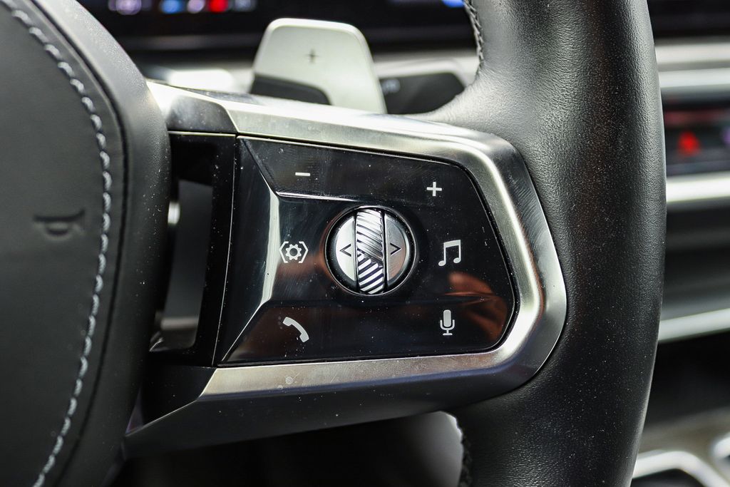 2025 BMW 7 Series 740i - Photo 26