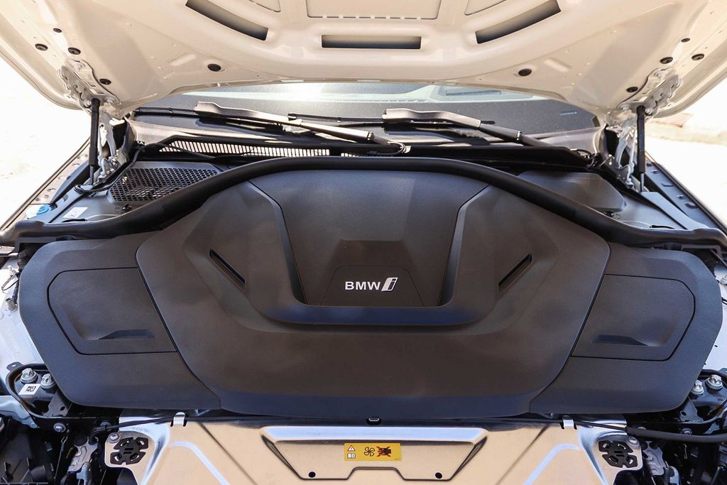 2023 BMW i4