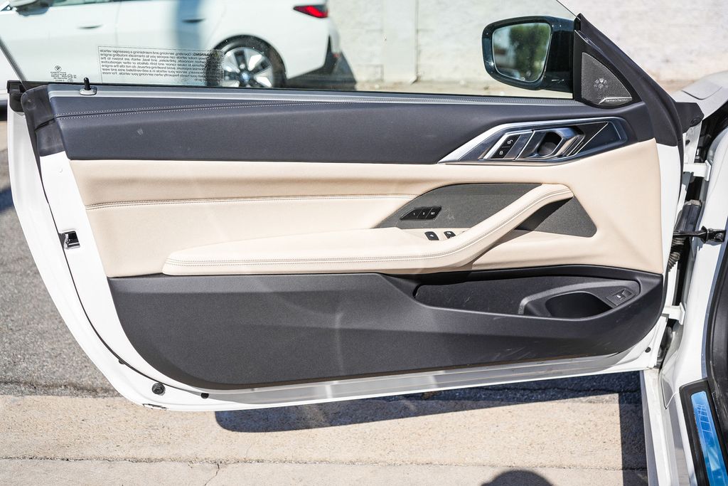 2026 BMW 4 Series photo 30