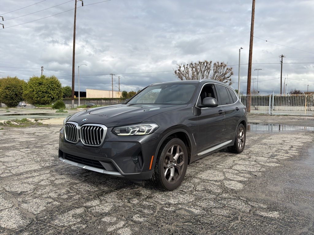 2023 BMW X3 30i's photo