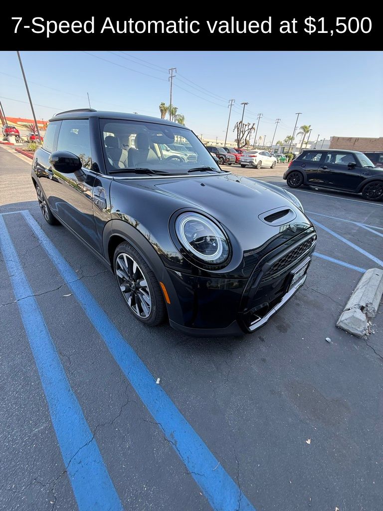 2024 MINI Cooper S Signature photo 3