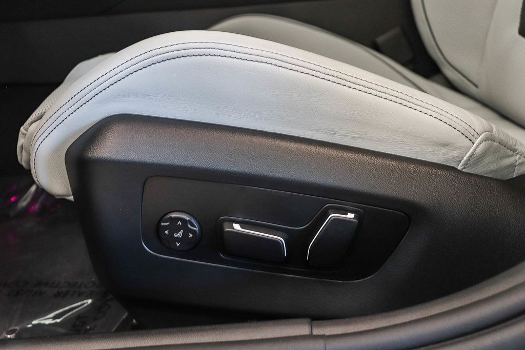 2026 BMW M5 M5 - Photo 21