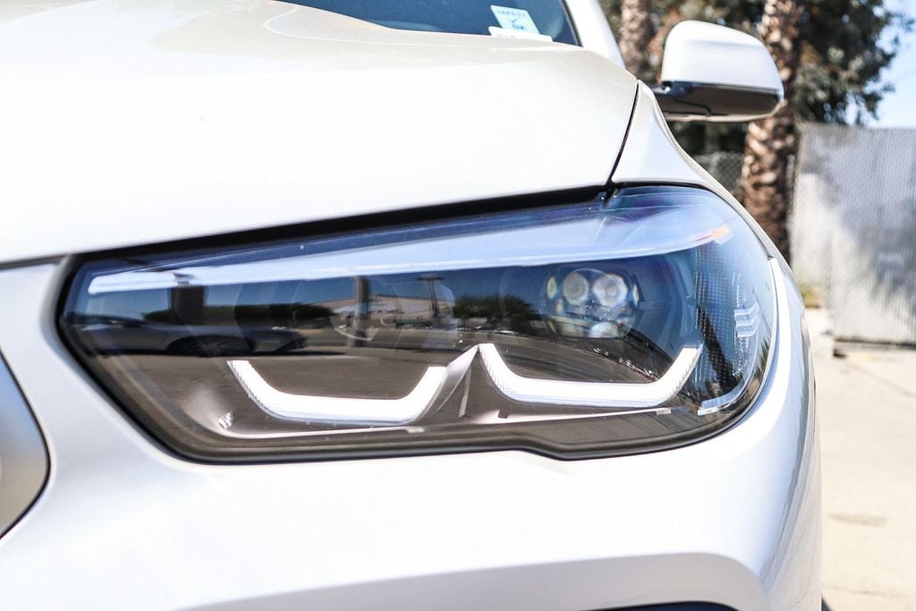 2023 BMW X6 xDrive40i photo 3