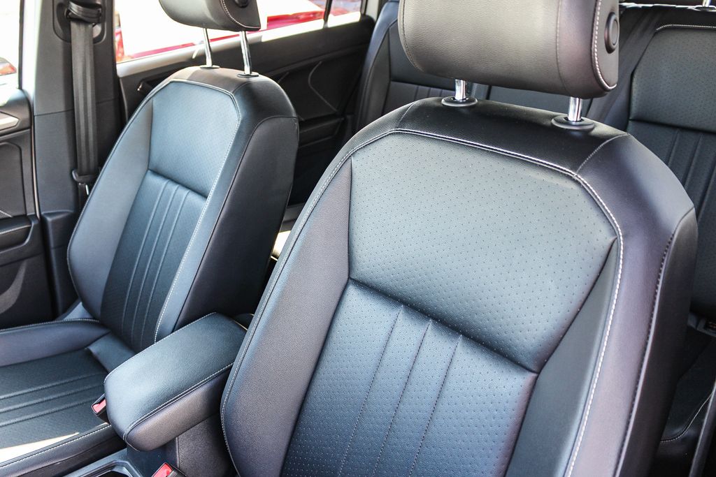Tiguan SE R-LINE BLACK