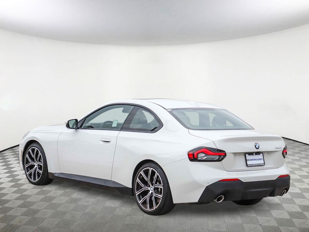 2023 BMW 2 Series 230i photo 6