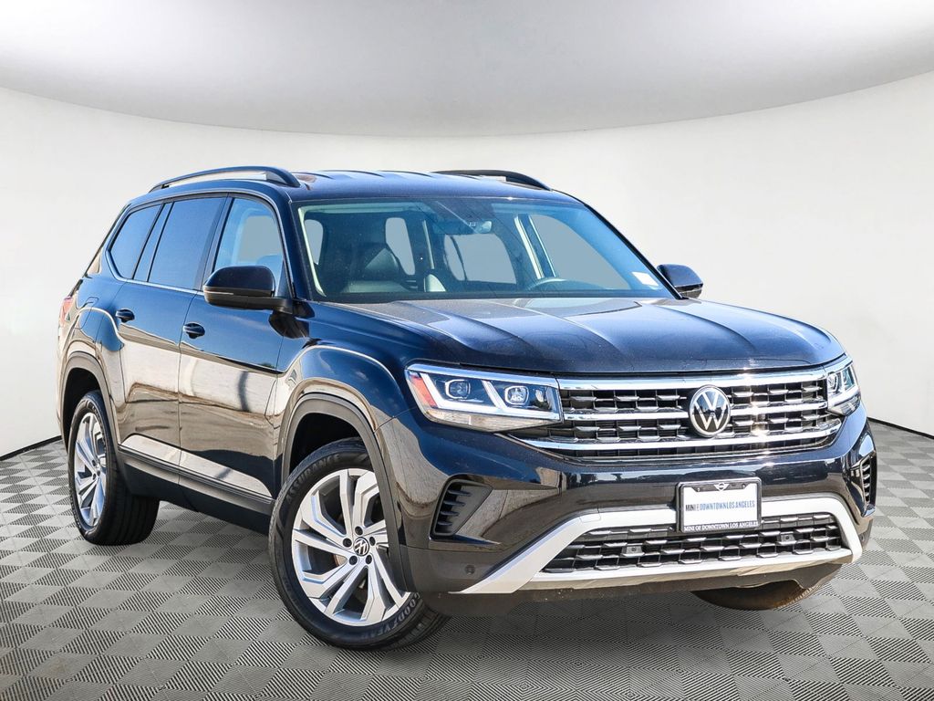 2022 Volkswagen Atlas SE w/Tech's photo