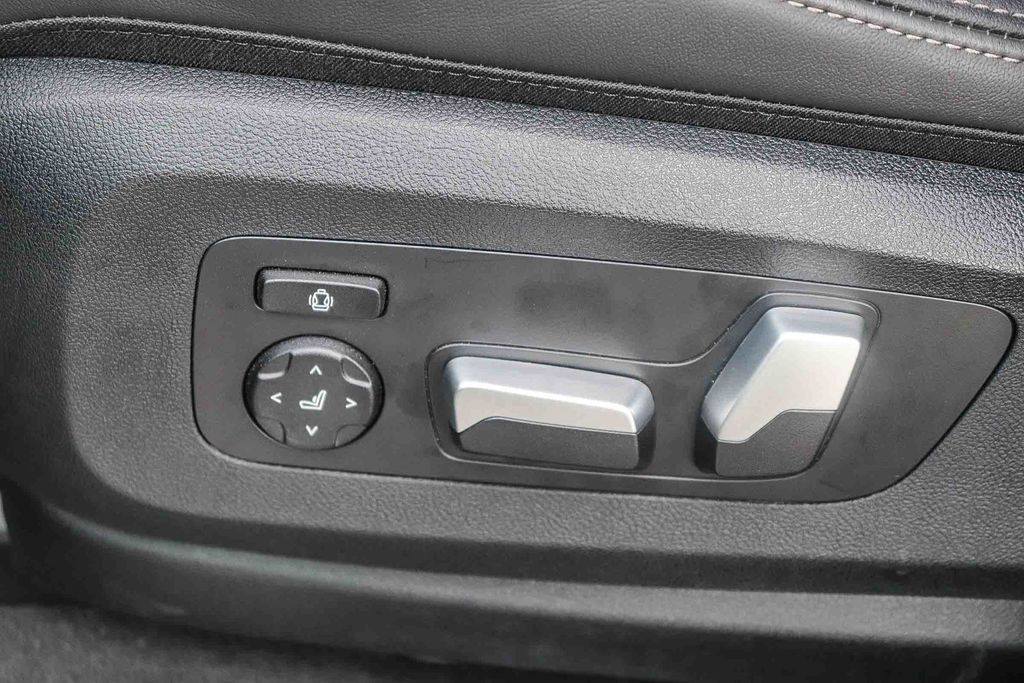 2025 BMW X5 40i - Photo 24