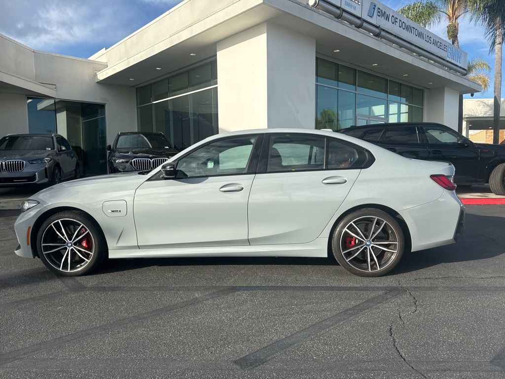 2023 Bmw 330e 3-Series photo 2