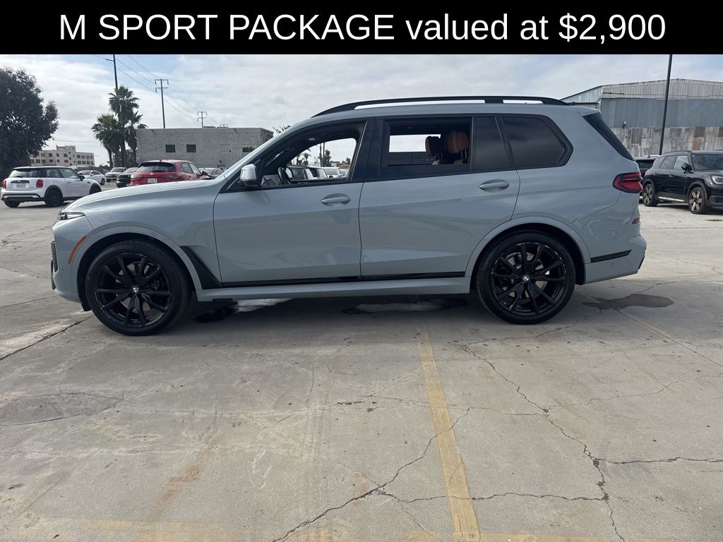 2024 BMW X7 xDrive40i photo 2